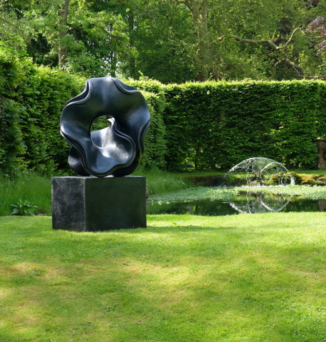 Vortex by Anne Curry exhibited at Chateau Annevoie